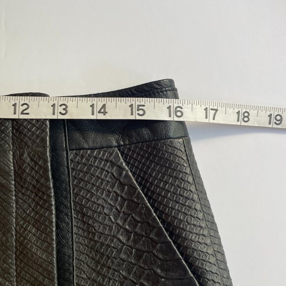 VINCE Pencil Skirt Snake Embossed Wrapped Leather Pockets Lined Graphite Size 8 - Picture 15 of 16